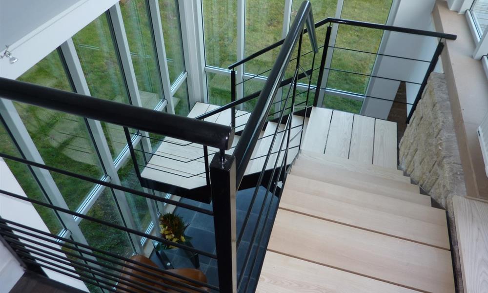 Escalier acier bois  design sur mesure - 