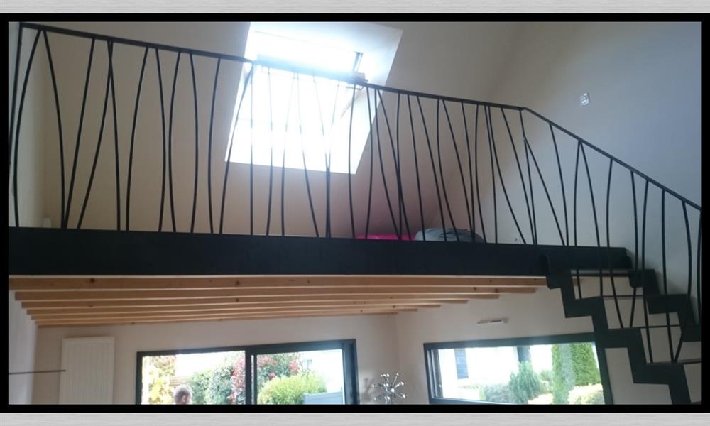 Escalier à limon acier découpé crémaillère - 