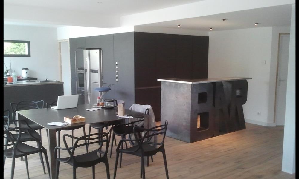 Mobilier sur mesure en ACIER - ARINOX - 