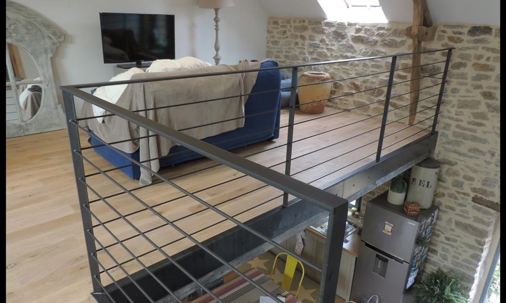Escalier acier lisses horizontales - ARINOX - 