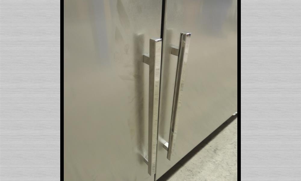 Détail,poignées en tube INOX : ARINOX - 