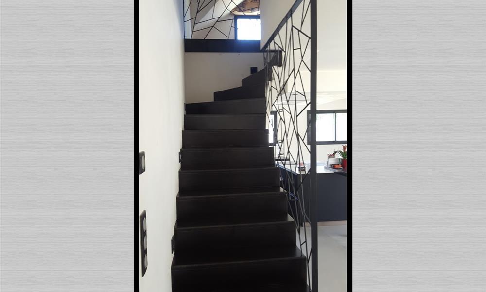 Habillage escalier béton  avec grade-corps ARINOX - 