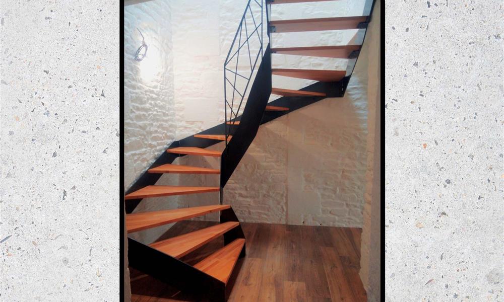 Escalier acier bois 2/4 tournant ARINOX  - 
